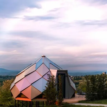 Kosmaj Zomes * Rovace